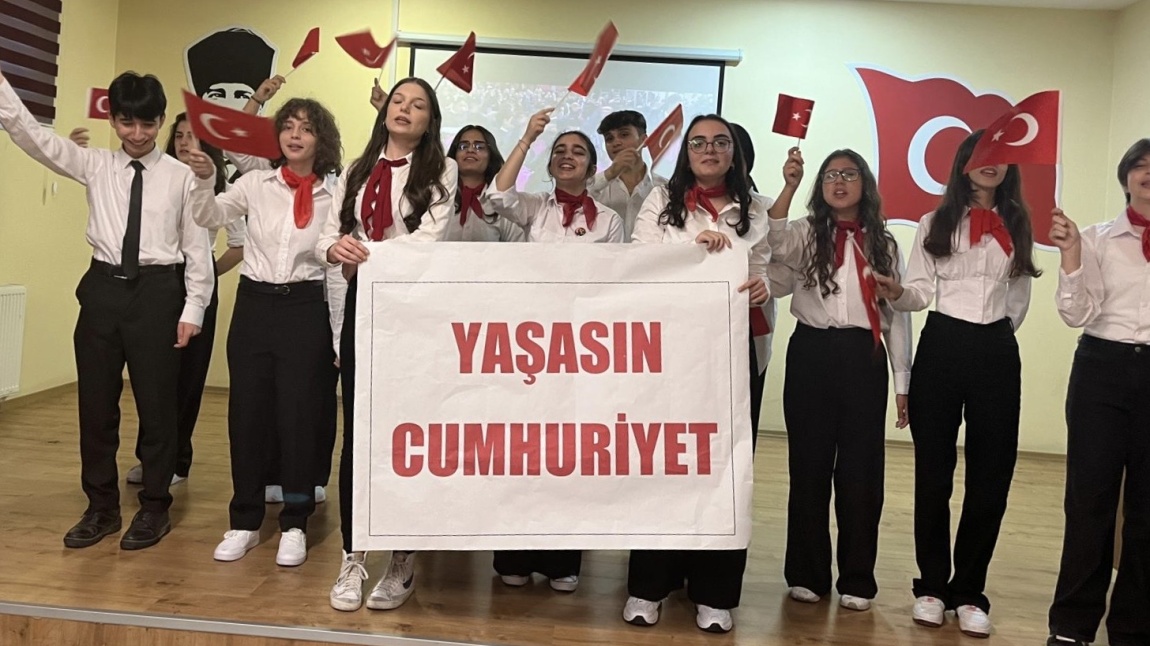 Yaşasın Cumhuriyet! 29 Ekim Cumhuriyet Bayramı Coşkuyla Kutlandı